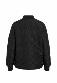 Črna prešita bomber jakna z vzorcem v obliki diamantov, rebrastimi manšetami in ovratnikom. Material je videti sijoč in gladek z sproščenim prileganjem.