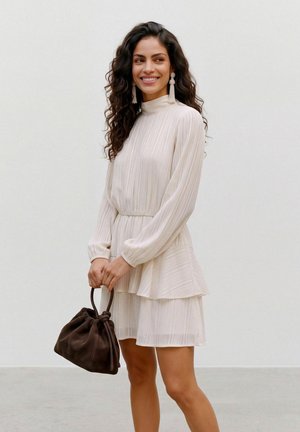 Vero Moda, PARTY DRESS AWERIKA SHORT DRESS - Robe de jour - pumice stone
