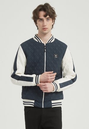 Q7 - Blouson Bomber - marine