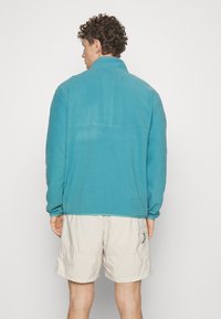 Quiksilver NO DESTINATION 2 HALF SNAP - Suéter de forro polar - brittany blue