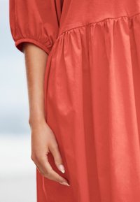 Next PUFF SLEEVE MINI - REGULAR FIT - Trikoomekko - coral pink