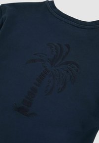 Reiss REISS TANE COTTON PALM-EMBROIDERY OVERSIZE T-SHIRT - Triko s potiskem - washed navy