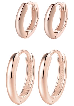 Boucle d'oreilles en or rose avec un design lisse et arrondi. Deux tailles présentées, avec une texture polie et un fermoir à pression.