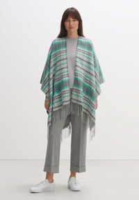OPUS ALERA - Mantella - hazy fog melange