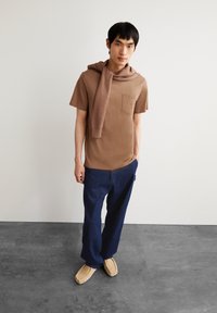 ARMEDANGELS MAARKOS  - T-Shirt basic - light oak