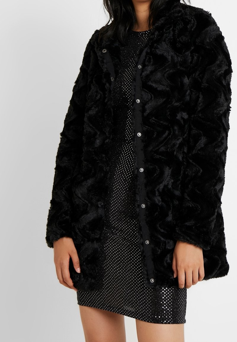 Vero Moda Tall Cappotto classico - black