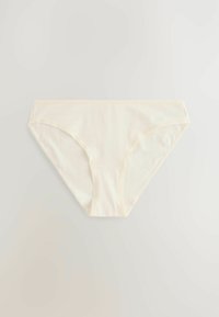 Lichtgele katoenen bikini slipjes met een gladde textuur, volledige bedekking en een dunne, elastische tailleband. Eenvoudig ontwerp, geen zichtbare patronen.