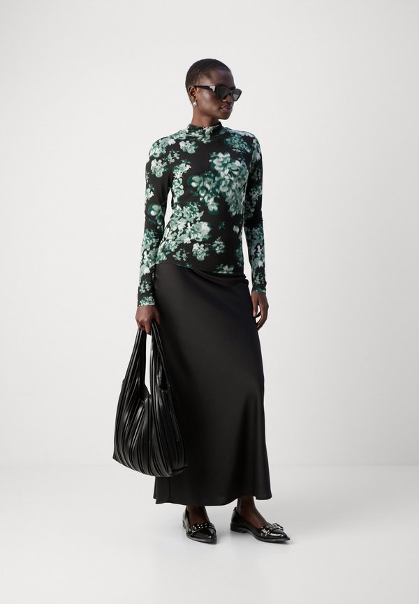 ALL OVER PRINTED MOCK NECK - Long sleeved top3