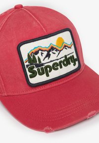 Superdry & Co GRAPHIC  TRUCKER - Gorra - red graphic