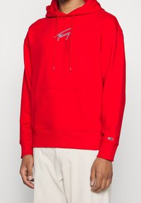 Tommy Jeans Jersey con capucha - red