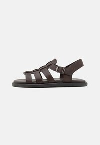Unselected, dark brown
