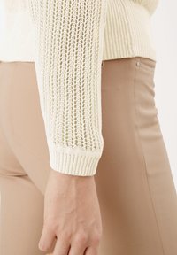 s.Oliver BLACK LABEL Maglione - light yellow