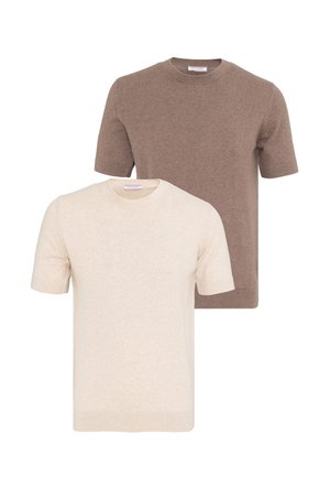 Deux pulls en maille unis à manches courtes en beige et marron avec un col rond, présentés sur un fond blanc.