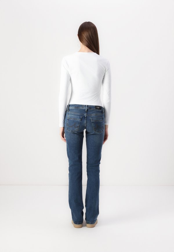 VALERIE - Bootcut jeans - karlia wash2