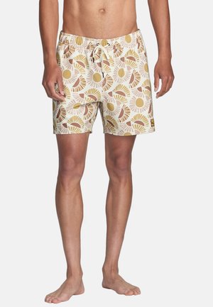 Herren-Badeshorts aus schnelltrocknendem Material, mit einem cremefarbenen Hintergrund und gelben sowie braunen geometrischen Sonnenstrahlenmustern.