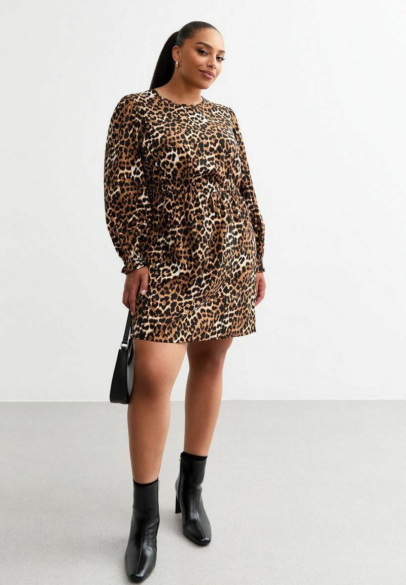 New Look Curves Jurk bruin