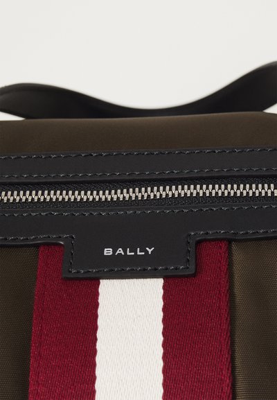 Bally CODE DUFFLE - Sac week-end - fango/black