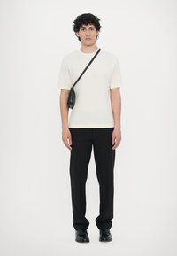 Theory STRAIGHT - Pantaloni - deep black