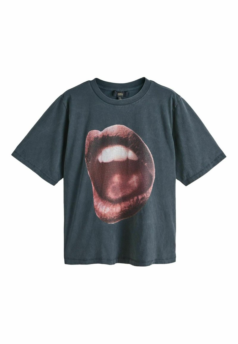 Kurzärmeliges T-Shirt in anthrazitgrau mit einem großen offenen Mund als Grafik auf der Vorderseite, der Zähne und Zunge in roten und weißen Tönen zeigt.