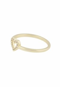 Guldring med hjärtformad design som har små genomskinliga stenar längs kanten, slät ring, elegant och minimalistisk stil.