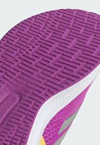adidas Performance RUNFALCON  UNISEX fioletowy