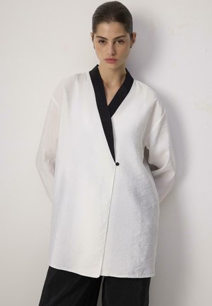 DOUBLE BREASTED - Krátky kabát - white