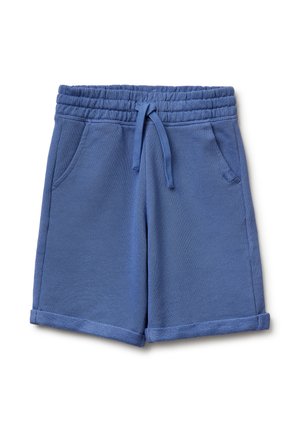 Blaue elastische Shorts mit Kordelzug in der Taille, Seitentaschen und umgeschlagenen Bündchen, flach auf weißem Hintergrund dargestellt.