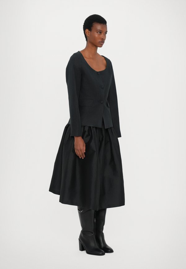 OPEN NECK FITTED - Blazer2