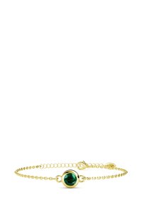 Gouden armband met een ronde groene edelsteen als middelpunt, een delicate kettingontwerp en een veilige karabijnhaaksluiting.