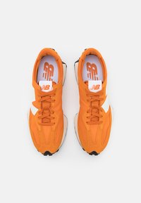 New Balance MS327 UNISEX - Sapatilhas - vintage orange