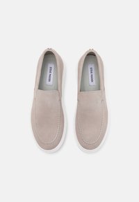 Steve Madden FLETCHER - Polobotky - light grey