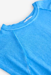 Non selezionato, blue