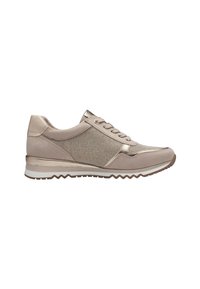 Scarpe da ginnastica beige con tessuto testurizzato e dettagli in pelle liscia. Presentano un design con lacci e una suola in gomma testurizzata per una migliore aderenza.