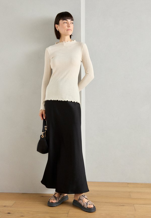 Slippers - beige snake2