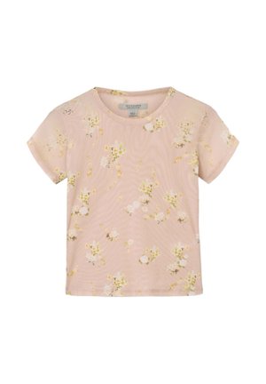 Lichtroze T-shirt met korte mouwen, kleine witte en gele bloemmotieven, ronde halslijn en zichtbare AllSaints merklabel binnenin de kraag.