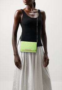 Mascara Clutches - apple