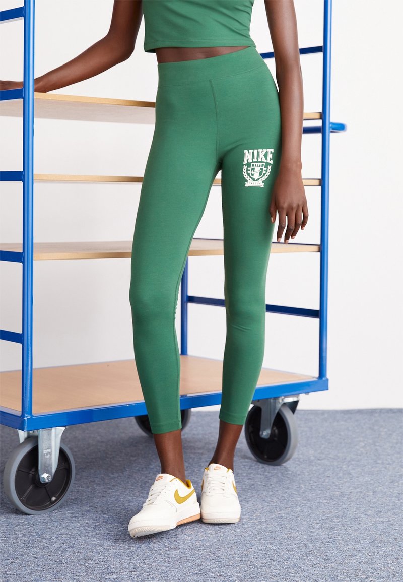 Nike Sportswear Leggings - Byxor - dark green