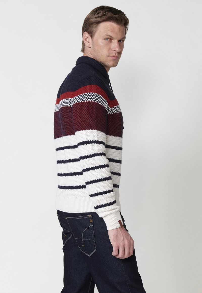 Koroshi Maglione Uomo In Cotone A Maglia Fine, Collo Alto Incrociato Con Bottoni, Strisce Sul Petto, Blu Navy - 5