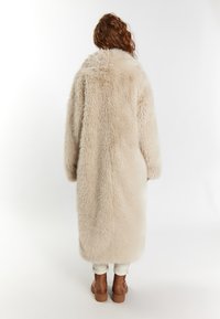DreiMaster Abrigo de invierno - beige