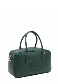 Borsa a mano rettangolare verde scuro in pelle con doppi manici, zipper dorato e logo "AX Armani Exchange" embossato sul davanti.