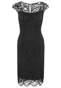 Svart spetsklänning med korta ärmar, med intrikata blommönster och en vågig nederkant. Figurformat silhuett med en nyckelhålskärning på baksidan.