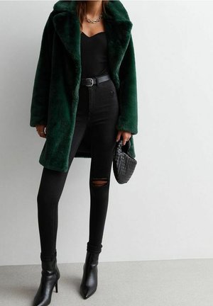 Winter coat - dark green