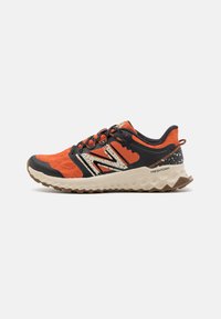 FRESH FOAM GAROÉ - Trail running shoes - orange