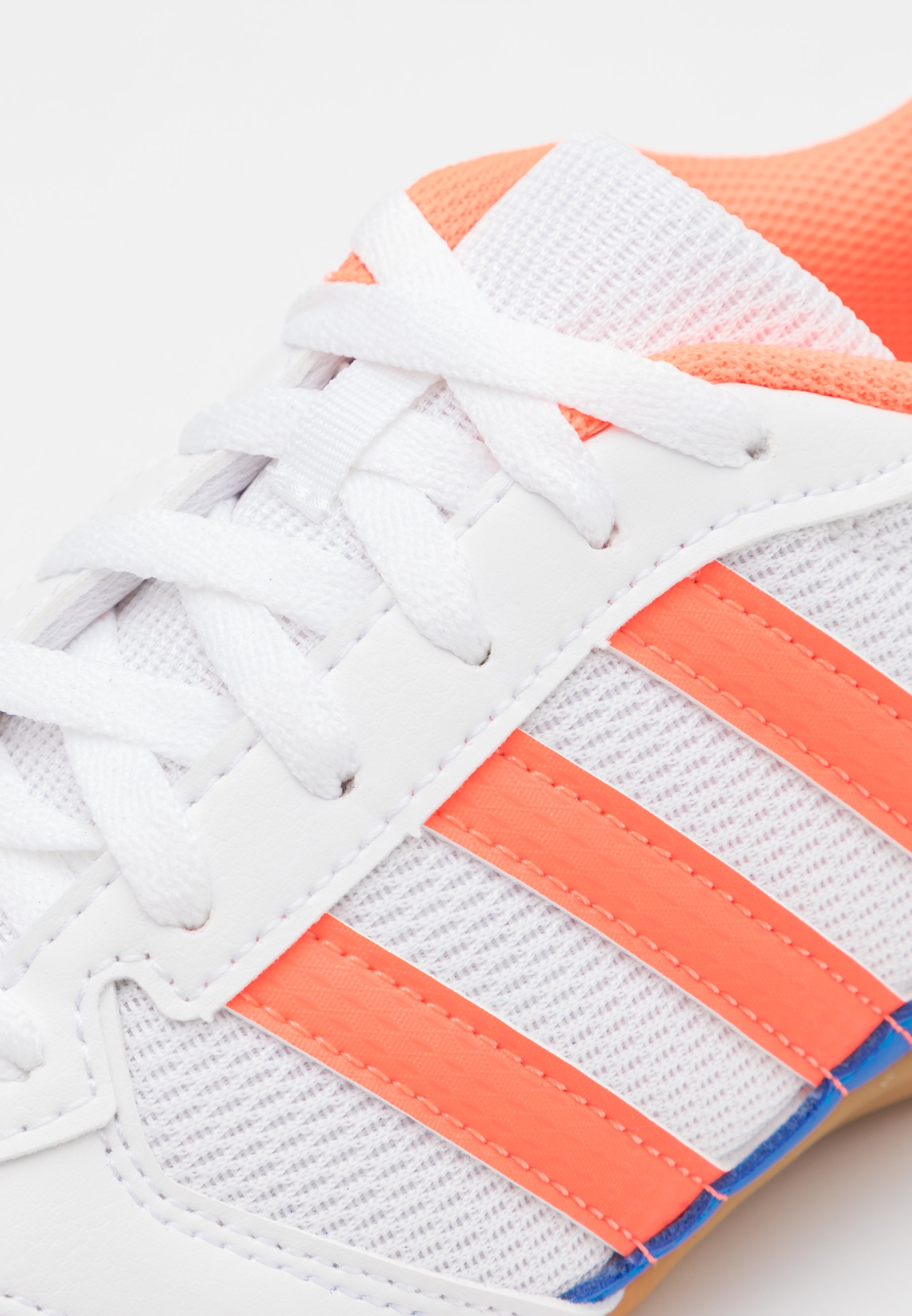 SUPER SALA FOOTBALL SHOES INDOOR Fotbollsskor inomhusskor footwear whitesignal coralglow blue SUPER SALA FOOTBALL SHOES INDOOR Fotbollsskor inomhusskor footwear whitesignal coralglow blue
