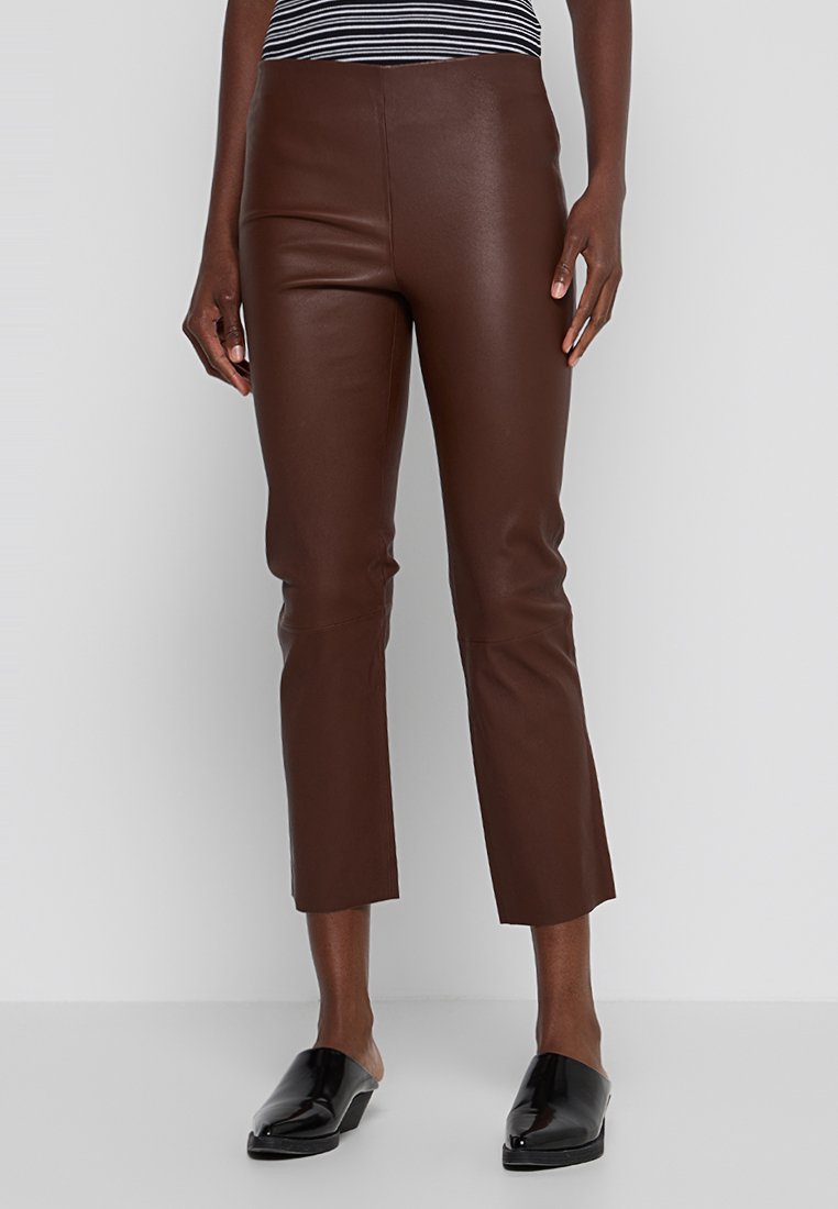 By Malene Birger Leren broek donkerbruin