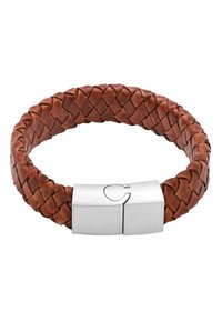 Bracciale intrecciato in pelle marrone con un fermaglio in argento lucido caratterizzato da un sottile dettaglio inciso. La finitura testurizzata aumenta l'interesse visivo.