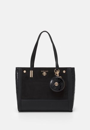Czarna usztywniana torba typu tote z podwójnymi uchwytami, złotym logo River Island oraz dołączoną okrągłą, zapinaną na zamek kieszonką na monety z tłoczonym wzorem.