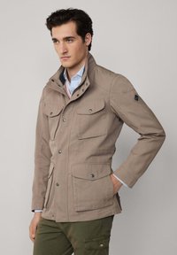 Hackett London VELOSPEED - Veste mi-saison - putty beige