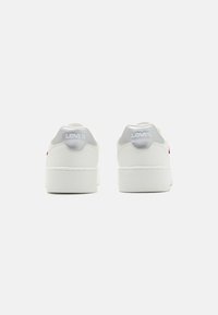 Levi's® Sporta apavi - regular white