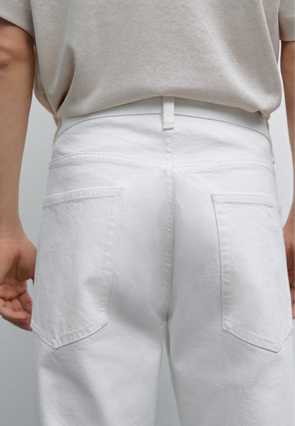 WIDE FIT - Straight leg jeans2